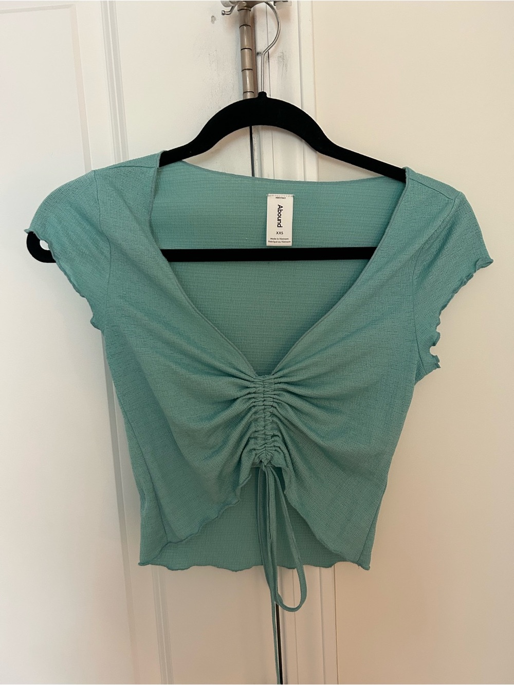 Abound teal ruched V-neck drawstring crop top